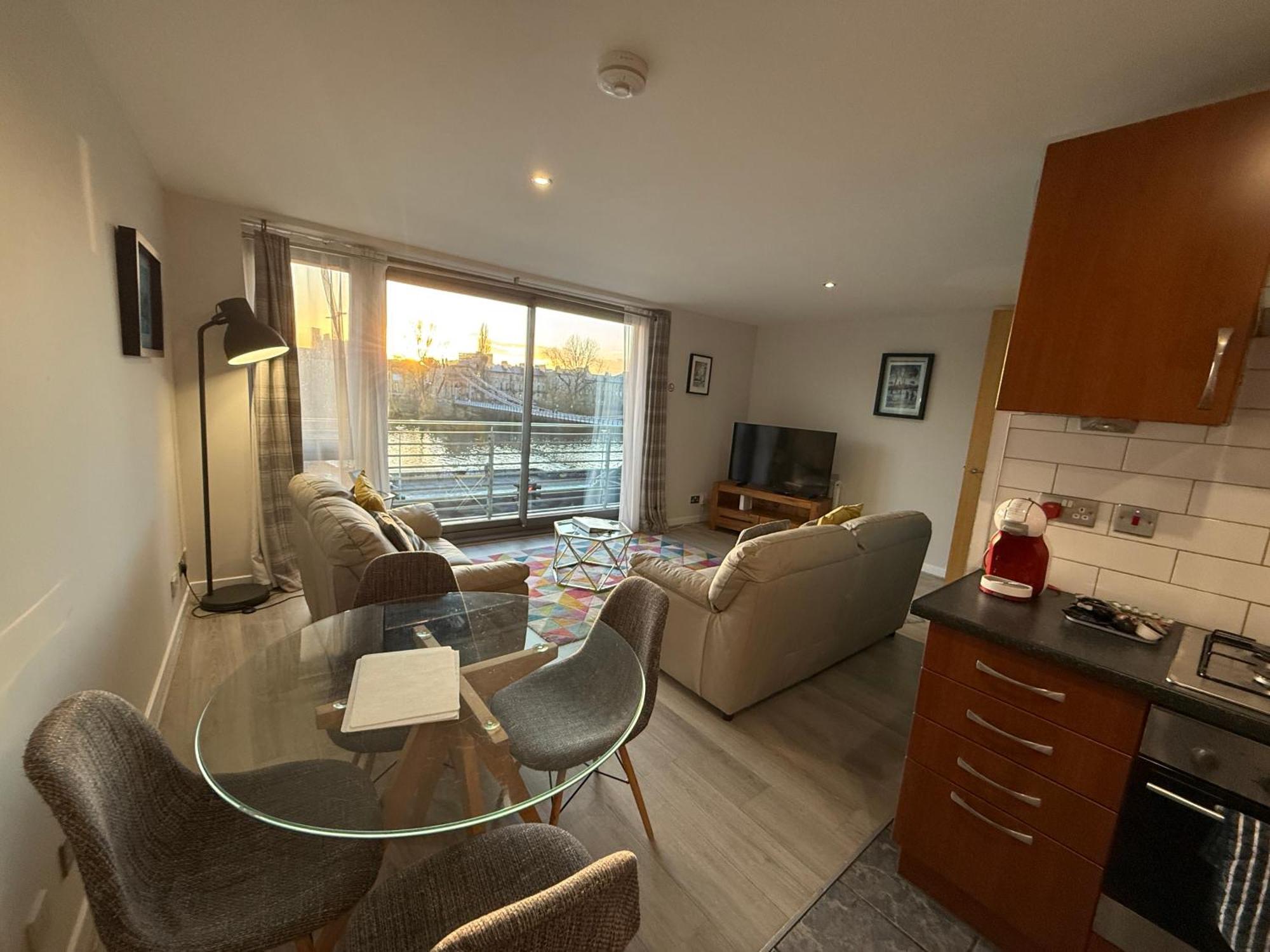 Principal Apartments - Clyde Waterfront Apartments — Photos 3